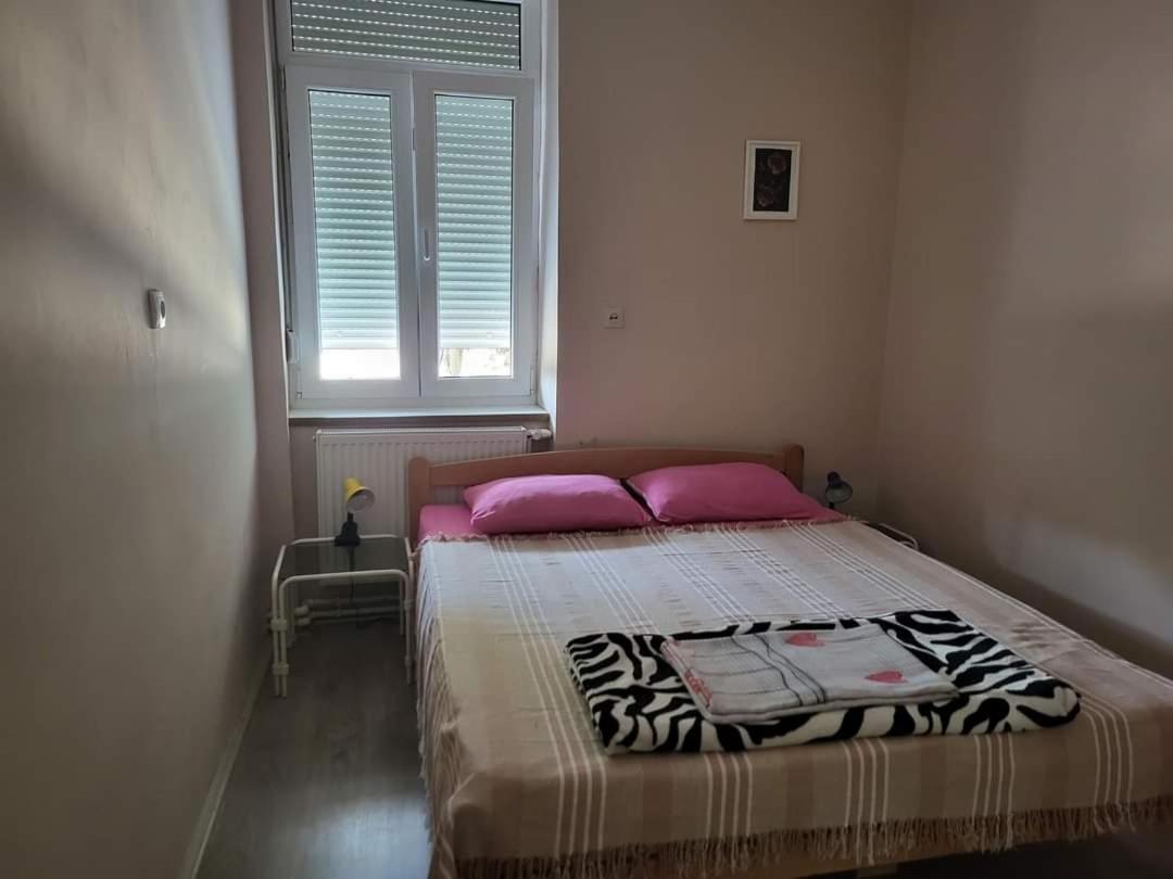Apartman Central Ruma Eksteriør bilde
